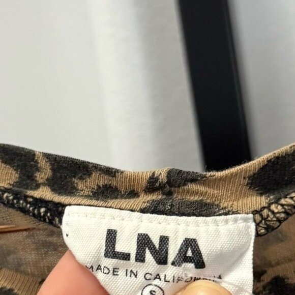 LNA Boxy Crew Leopard Cheetah Print Tee Size Small Boxy Shirt T-Shirt Animal - Picture 4 of 5
